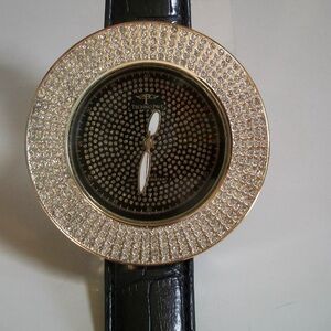 Men’s 5 row stones black leather band gold finish fashion hip hop watch